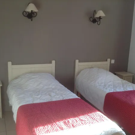 Duplex, Piscines, Animations Pres Via Ardeche, Centre Equestre Apartment Grospierres